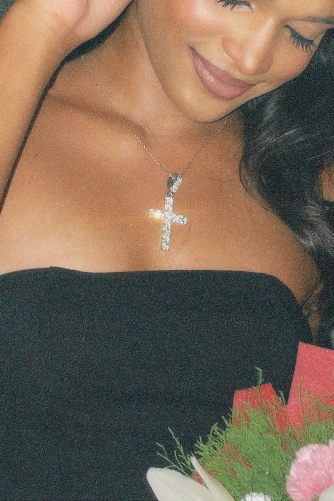 Blinking cross slim chain necklace