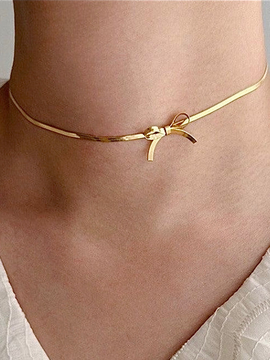 BOW FLAT CHAIN NECKLACE