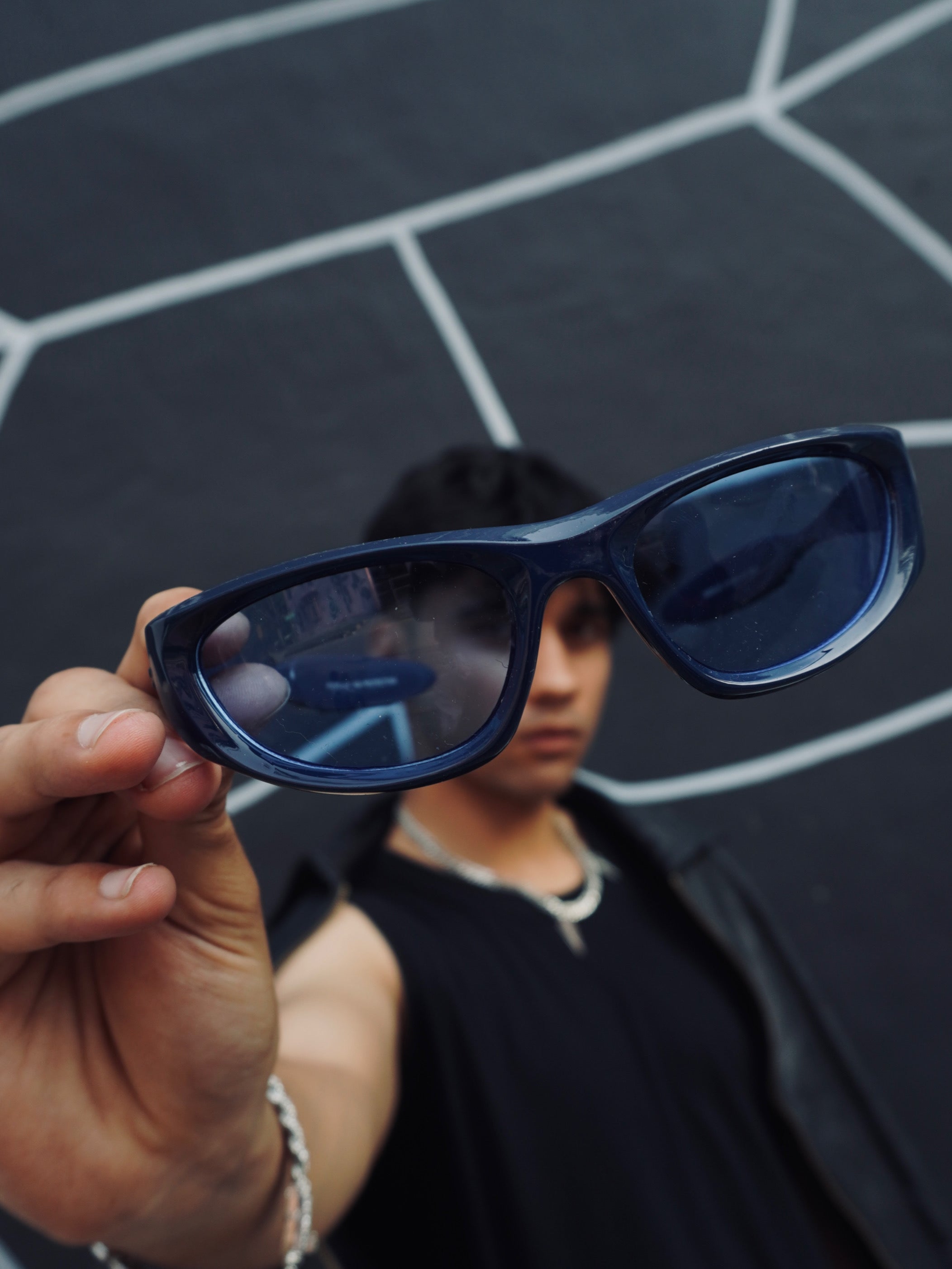 Y2K UNISEX BLUE BUG GLASSES