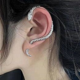 SILVER SNAKE EARCUFF