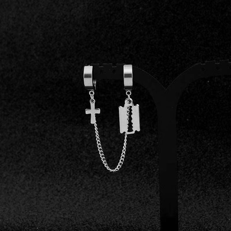 UNISEX CROSS AND BLADE EARCUFF