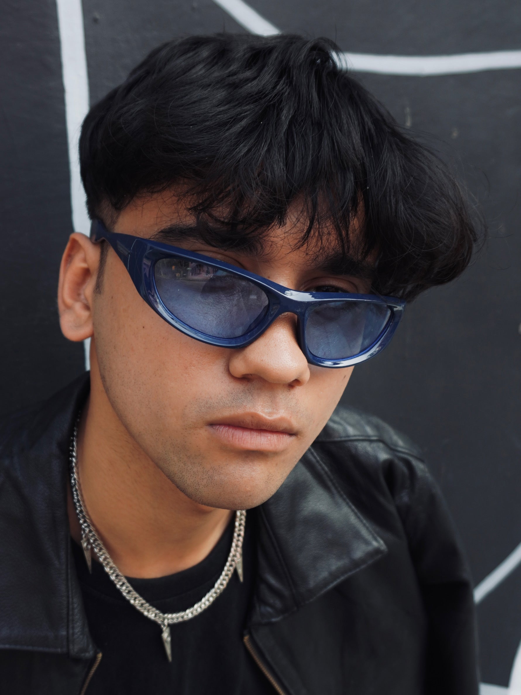 Y2K UNISEX BLUE BUG GLASSES