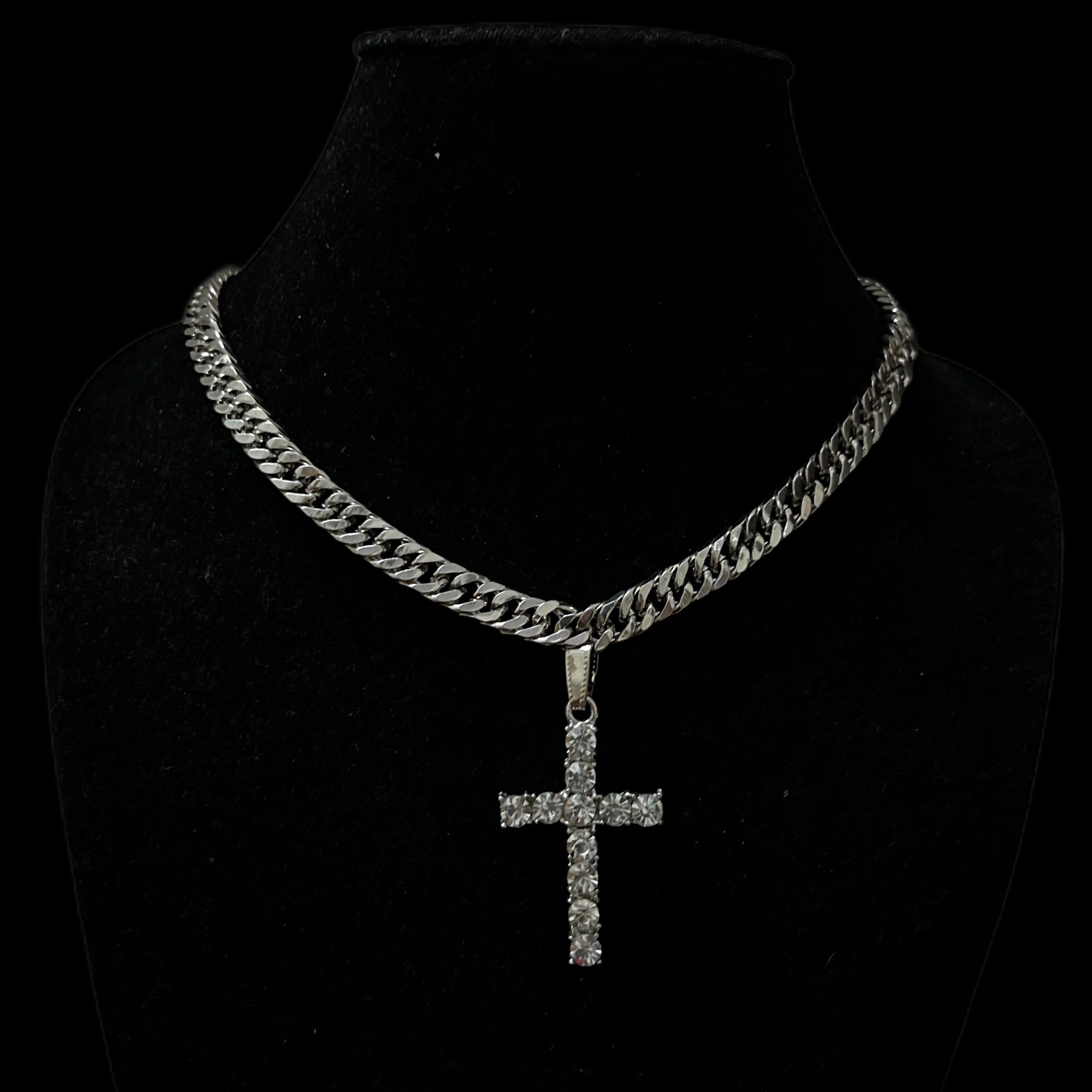 Unisex Cuban chain with cross pendant