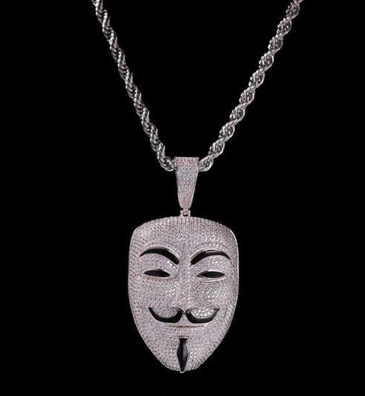 CZ STONE STAINLESS STEEL vendetta pendant with rope chain