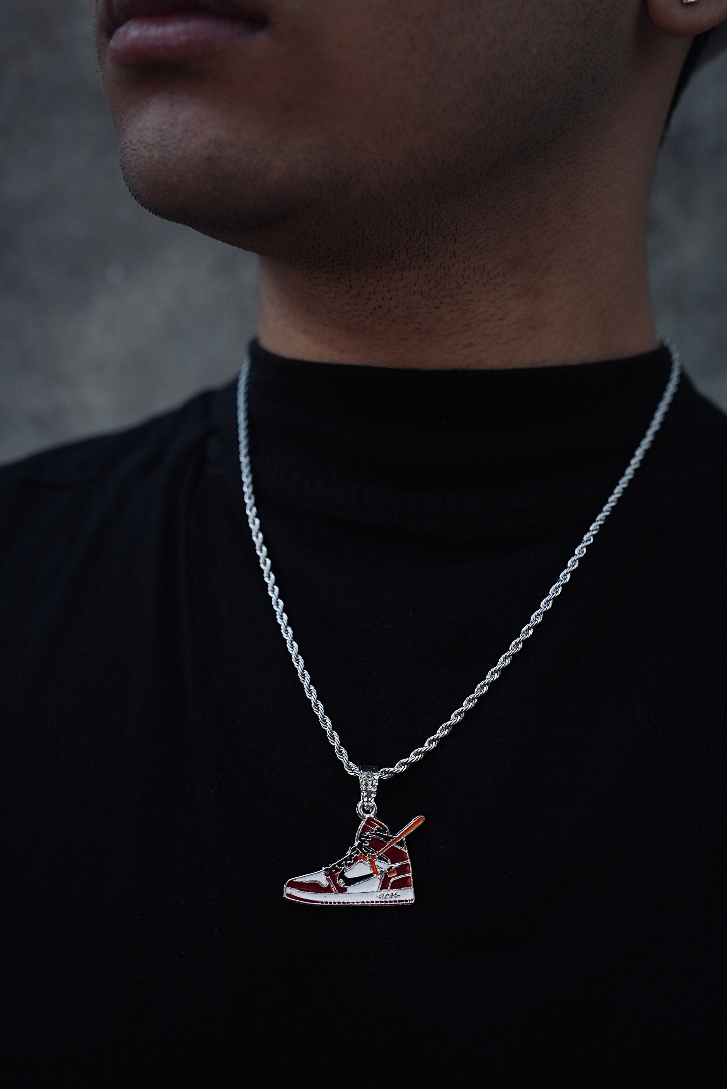 RED SNEAKER ROPE NECKLACE